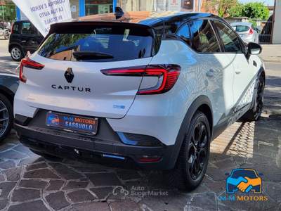 Renault Captur 1.6 E-Tech full hybrid Rive Gauche 145cv auto Bianco usata Sassuolo