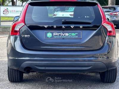 Volvo V60 VOLVO V60 D3 Geartronic Kinetic Nero usata Abano Terme