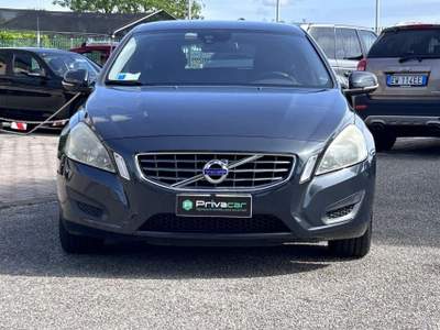 Volvo V60 VOLVO V60 D3 Geartronic Kinetic Nero usata Abano Terme