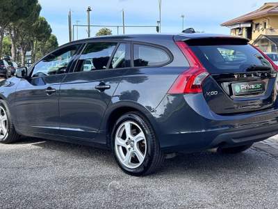Volvo V60 VOLVO V60 D3 Geartronic Kinetic Nero usata Abano Terme