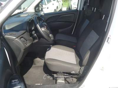 Fiat Doblò 16v 95cv E6 Bianco usata Isernia