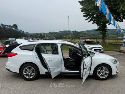 Ford Focus " POCHI KM " AUTOM. Bianco usata Assisi