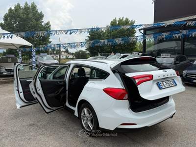 Ford Focus " POCHI KM " AUTOM. Bianco usata Assisi