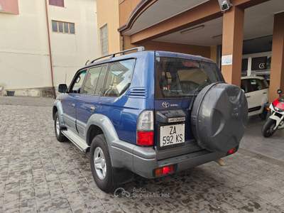 Toyota Land Cruiser Autocarro Blu/Azzurro usata Montescaglioso