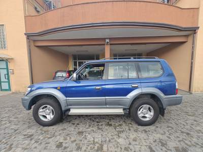 Toyota Land Cruiser Autocarro Blu/Azzurro usata Montescaglioso