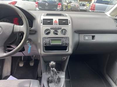 Volkswagen Touran Trendline Ecofuel 7 POSTI Nero usata Perugia