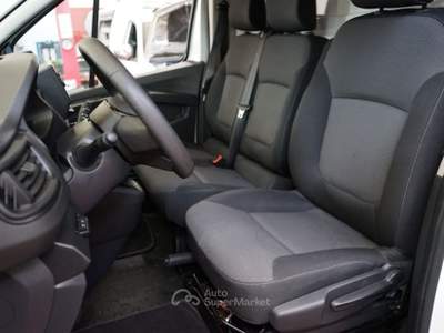 Renault Trafic T27 2.0 dCi 110CV PC-TN-DC Start UFFICIALE Bianco usata Fano