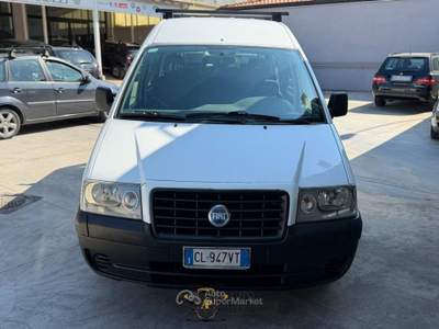 Fiat Scudo 2.0 MULTIJET 110 CV ANNO 2004 9 POSTI usata GIUGLIANO IN CAMPANIA