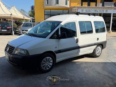 Fiat Scudo 2.0 MULTIJET 110 CV ANNO 2004 9 POSTI usata GIUGLIANO IN CAMPANIA