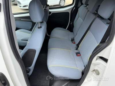 Peugeot Bipper 75 CV 2012 usata GIUGLIANO IN CAMPANIA