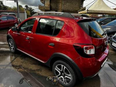 Dacia Sandero STEPWAY DCI del 2014 con 145000KM 66KW 90CV usata GIUGLIANO IN CAMPANIA