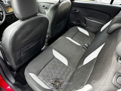 Dacia Sandero STEPWAY DCI del 2014 con 145000KM 66KW 90CV usata GIUGLIANO IN CAMPANIA
