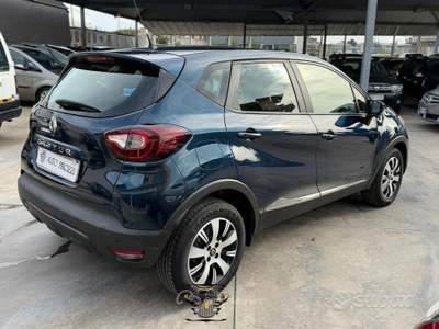 Renault Captur 1.5DCI 90 CV SPORT EDITION 2018 usata GIUGLIANO IN CAMPANIA