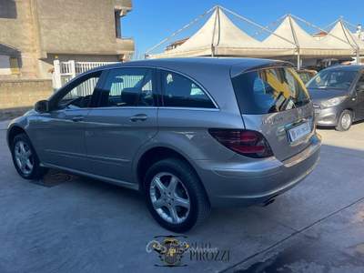 Mercedes-Benz Classe R MERCEDES CLASSE R320 del 2008 con soli 160.000KM usata GIUGLIANO IN CAMPANIA