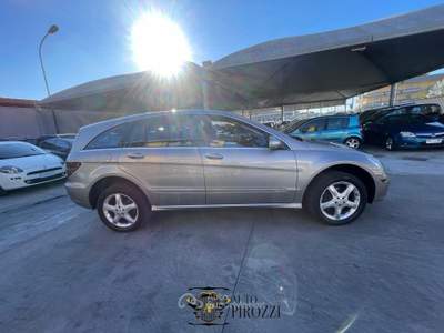 Mercedes-Benz Classe R MERCEDES CLASSE R320 del 2008 con soli 160.000KM usata GIUGLIANO IN CAMPANIA