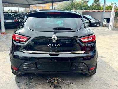 Renault Clio 1.5 DIESEL 90 CV AUT. TETTO PANO 2019 usata GIUGLIANO IN CAMPANIA