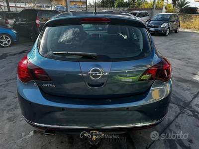 Opel Astra 1.4 Turbo Benz/GPL 2014 170000KM usata GIUGLIANO IN CAMPANIA