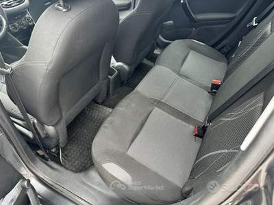 Peugeot 208 1.2 BENZINA 82 CV ANNO 2015 usata GIUGLIANO IN CAMPANIA