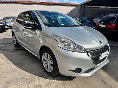 Peugeot 208 1.4 DIESEL 2015 140000KM OK NEOPATENTA usata GIUGLIANO IN CAMPANIA
