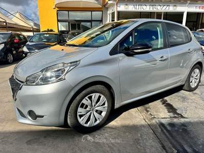 Peugeot 208 1.4 DIESEL 2015 140000KM OK NEOPATENTA usata GIUGLIANO IN CAMPANIA