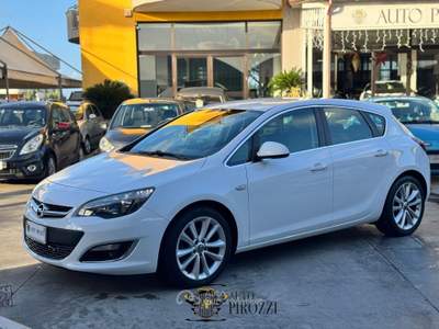 Opel Astra 1.6 CDTI MOD. COSMO del 2015 150000KM usata GIUGLIANO IN CAMPANIA
