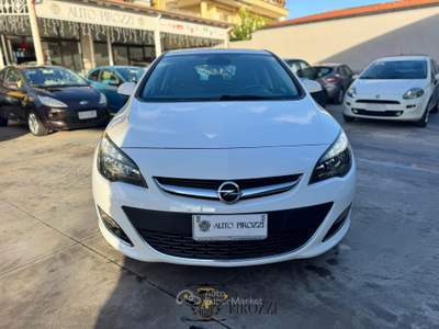 Opel Astra 1.6 CDTI MOD. COSMO del 2015 150000KM usata GIUGLIANO IN CAMPANIA