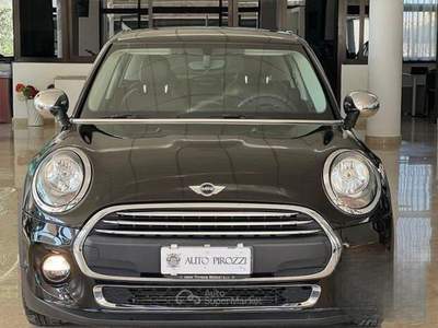 MINI Clubman one 1.2 benz 5 porte CAMBIO AUTOMATICO usata GIUGLIANO IN CAMPANIA
