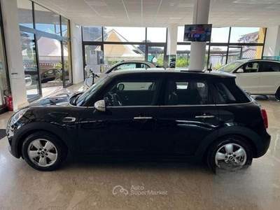 MINI Clubman one 1.2 benz 5 porte CAMBIO AUTOMATICO usata GIUGLIANO IN CAMPANIA