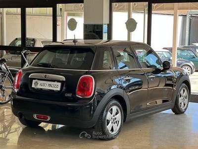 MINI Clubman one 1.2 benz 5 porte CAMBIO AUTOMATICO usata GIUGLIANO IN CAMPANIA