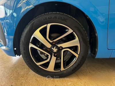 Peugeot 108 1.0 BENZINA 2017 CON 40000KM MOD X FAC usata GIUGLIANO IN CAMPANIA
