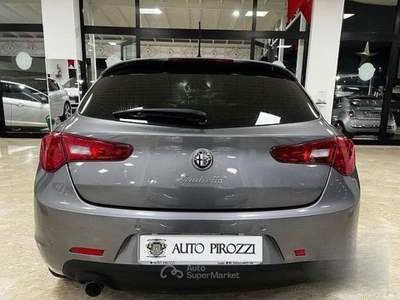 Alfa Romeo Giulietta 1.4 benzina 120 cv 2015 usata GIUGLIANO IN CAMPANIA