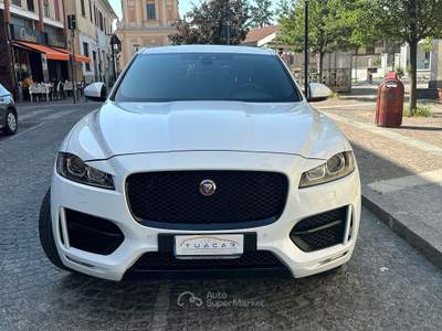 Jaguar F-Pace Jaguar F-Pace 2.0 20d Turbo R-Sport #11029 Bianco usata Novara