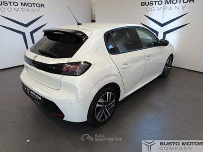 Peugeot 208 1.2 puretech Allure Pack s&s 75cv Bianco usata Olgiate Olona