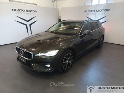Volvo V60 2.0 b4 Momentum Business Pro auto Grigio usata Olgiate Olona