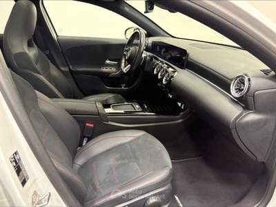 Mercedes-Benz CLA SSE A 200 D AUTO SPORT NIGHT EDITION Bianco usata San Fior