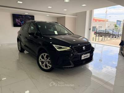 Seat Arona 1.0 EcoTSI 110 CV DSG FR Nero usata MASSAFRA