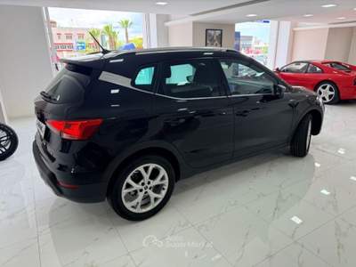 Seat Arona 1.0 EcoTSI 110 CV DSG FR Nero usata MASSAFRA