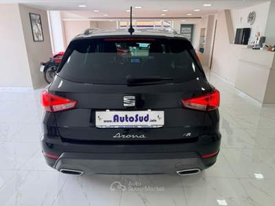 Seat Arona 1.0 EcoTSI 110 CV DSG FR Nero usata MASSAFRA