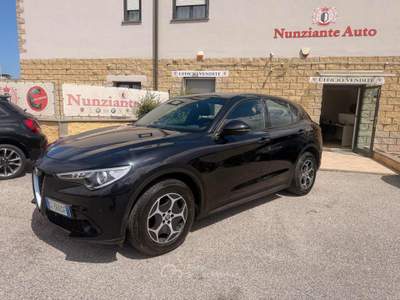 Alfa Romeo Stelvio 2.2 Turbodiesel 190 CV AT8 Q4 Nero usata Civitavecchia