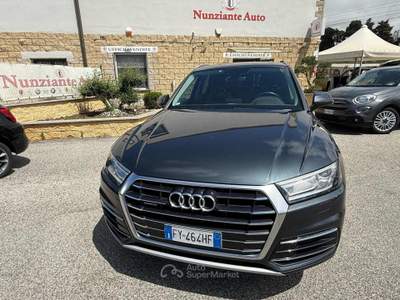 Audi Q5 40 TDI quattro S tronic Business Design Grigio usata Civitavecchia