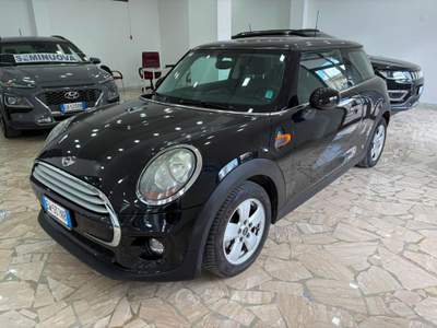 MINI Cooper 1.5 Cooper D Nero usata Aversa