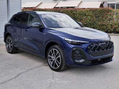 Audi Q5 NEW 2.0 Tdi Quattro 204cv S-tronic S-line edition Blu/Azzurro usata Civita Castellana