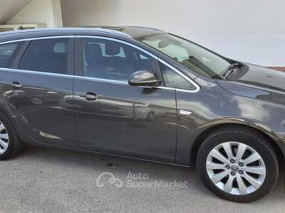 Opel Astra 1.6 CDTI EcoFLEX S&S Sports Tourer Cosmo Nero usata Itri