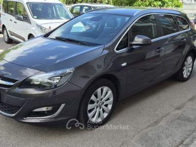 Opel Astra 1.6 CDTI EcoFLEX S&S Sports Tourer Cosmo Nero usata Itri