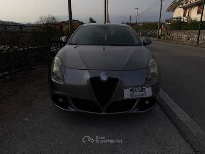 Alfa Romeo Giulietta Turbo gpl 120CV Distinctive Grigio usata San Michele di Serino