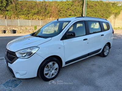 Dacia Lodgy 1.5 Blue dCi 115CV 7 posti Comfort Bianco usata San Michele di Serino