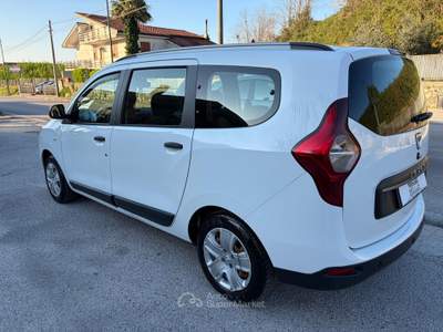 Dacia Lodgy 1.5 Blue dCi 115CV 7 posti Comfort Bianco usata San Michele di Serino
