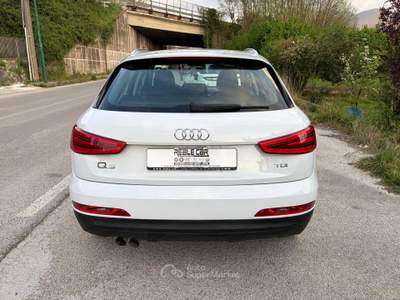 Audi Q3 140cv Advanced Bianco usata San Michele di Serino