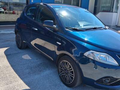 Lancia Ypsilon auto unico proprietario Blu/Azzurro usata monopoli