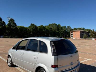 Opel Meriva Neopatentati usata Biella